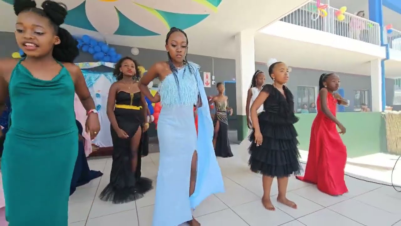 BUSY BEES ENGLISH MEDIUM SCHOOL PROM 2023 CLASS 6