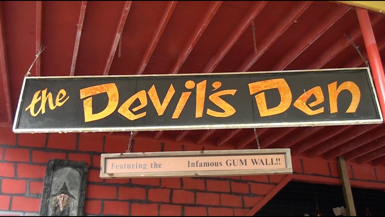 Devil's Den Dark Ride POV Featuring The Infamous Gum Wall Conneaut Lake Park
