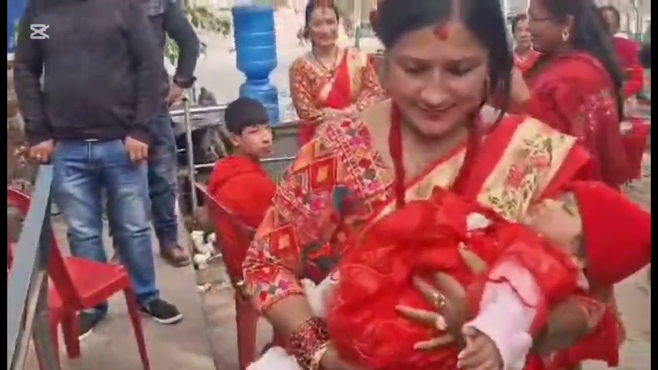 Kris w Azji. Obrząd w Nepalu. 