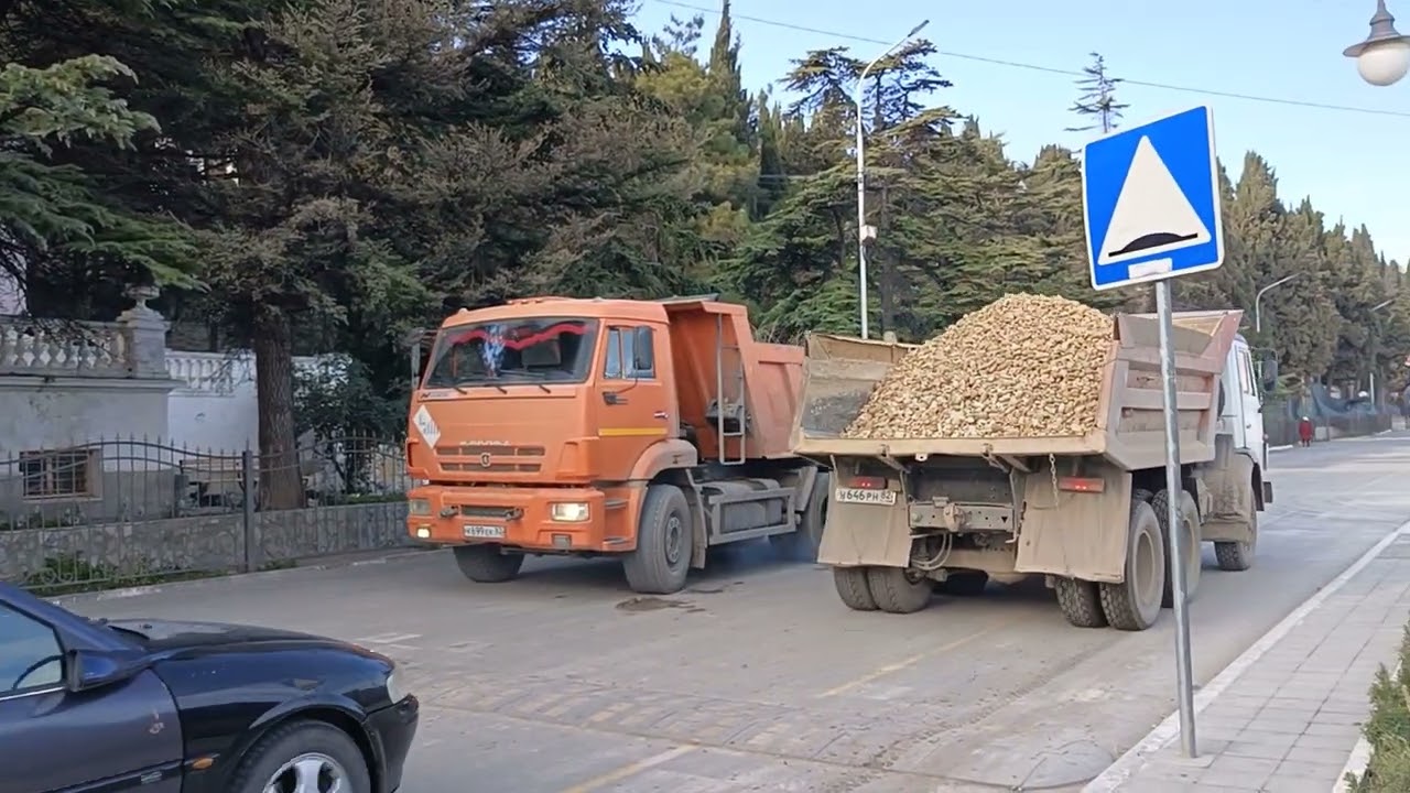 Алушта сегодня 2025./Набережная Профессорского уголка.Что с реконструкцией?🚜🛠️/25.02.2025