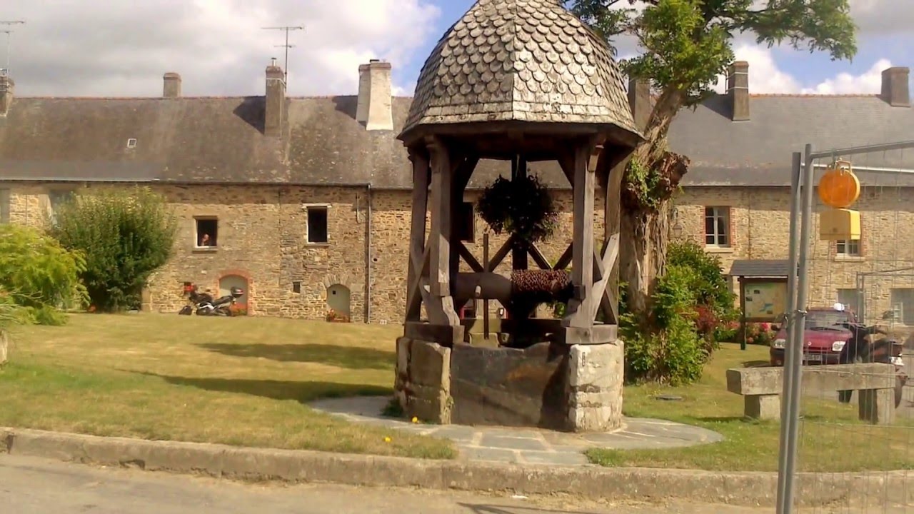 LE VILLAGE DE CHAMPEAUX EN BRETAGNE