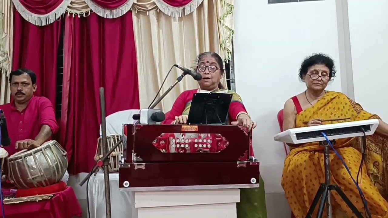 ll ব্রজগোপী খেলে হোরি ll 