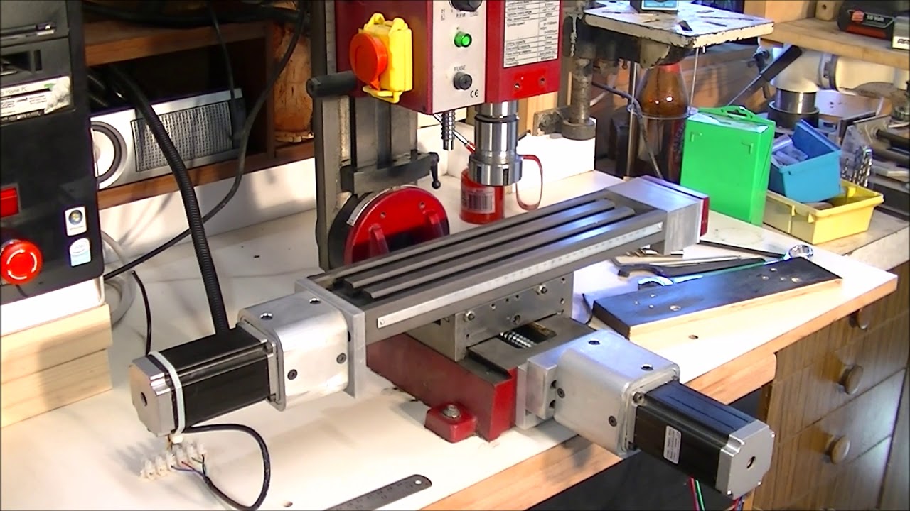 First run Harbor Freight Grizzly X2 Mini Mill CNC Conversion: comes alive