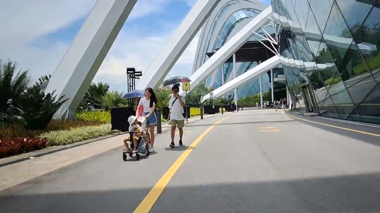 POV Bike Journey | Merlion to Amber Garden Underpass