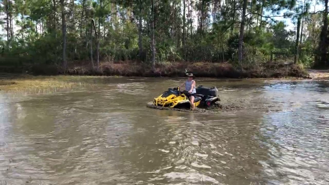 Mud Cricket makes it look easy at Redneck #offroad #atv #canam #florida 