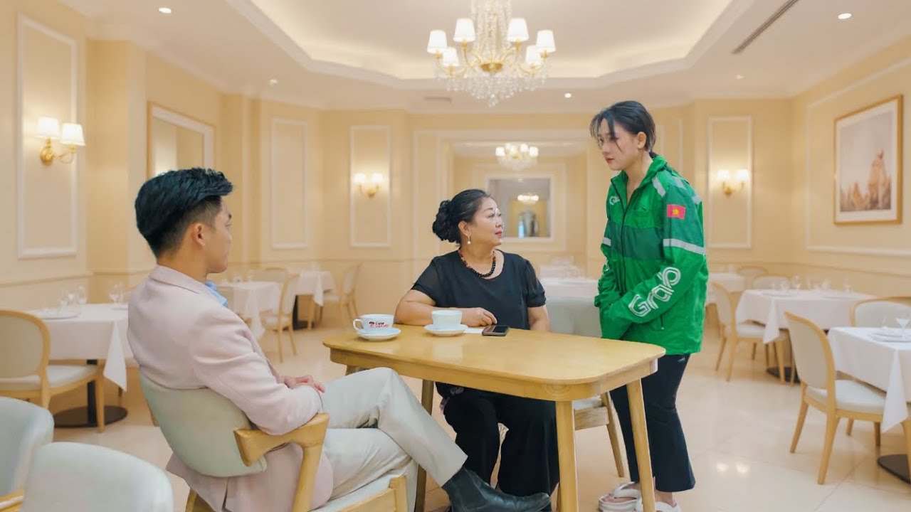 Cô Shipper Tốt Bụng Đồng Ý Làm Vợ Hờ Của Chủ Tịch Để Lấy Tiền Trả Nợ Và Cái Kết - Tập 1737