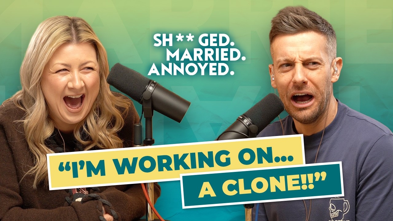 Chris bribes his kids to leave places?!? | Full Episode