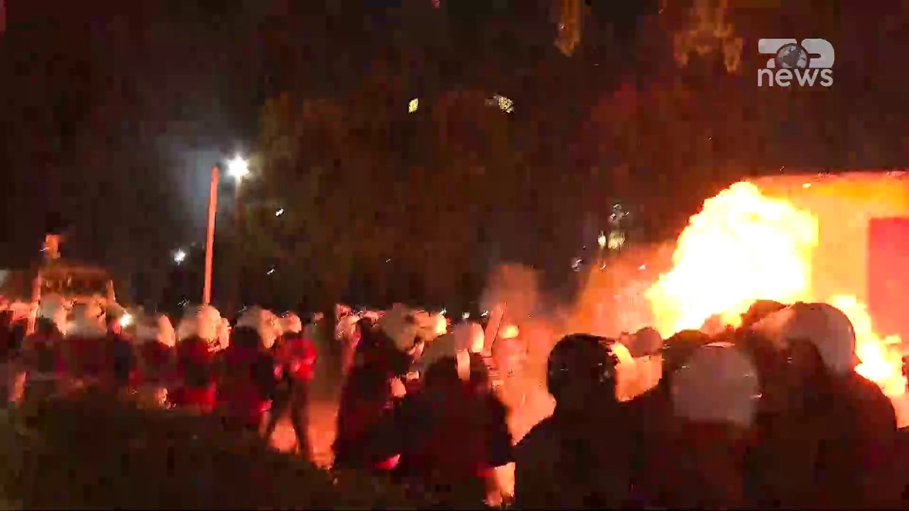 Molotovë dhe gaz lotsjellës / Protestuesit dhe policë të lënduar nga gazi