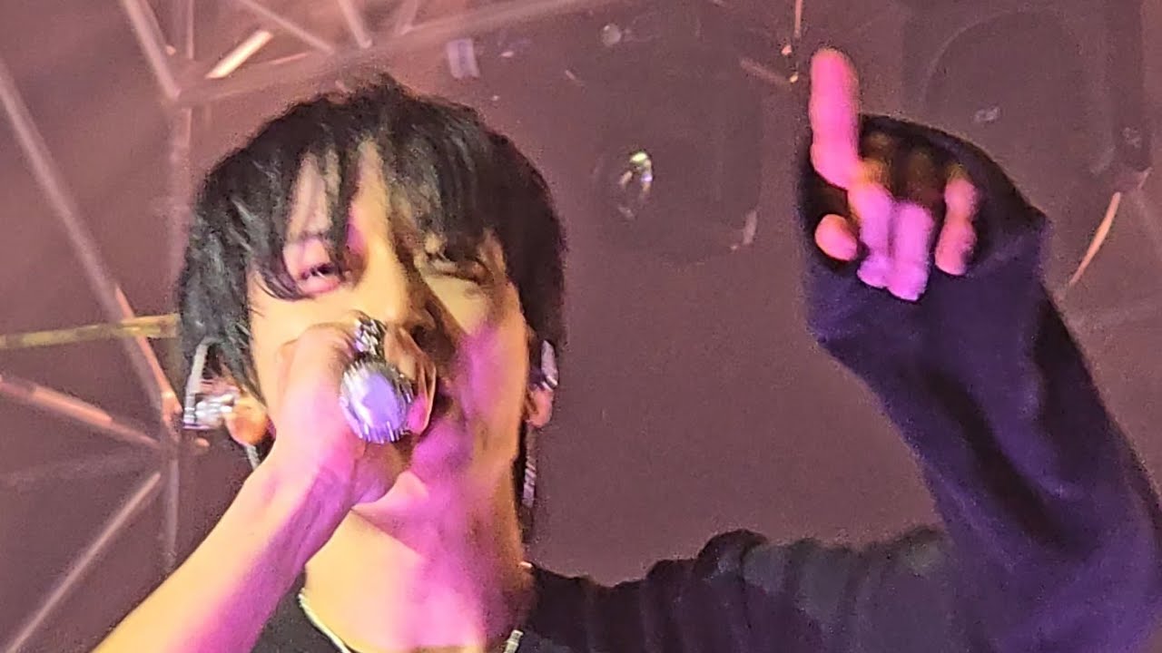 2025.12.30 카운트다운 판타지 ' 이렇게 예뻤나 ' #정용화  #jungyonghwa #cnblue #씨엔블루 #카다판