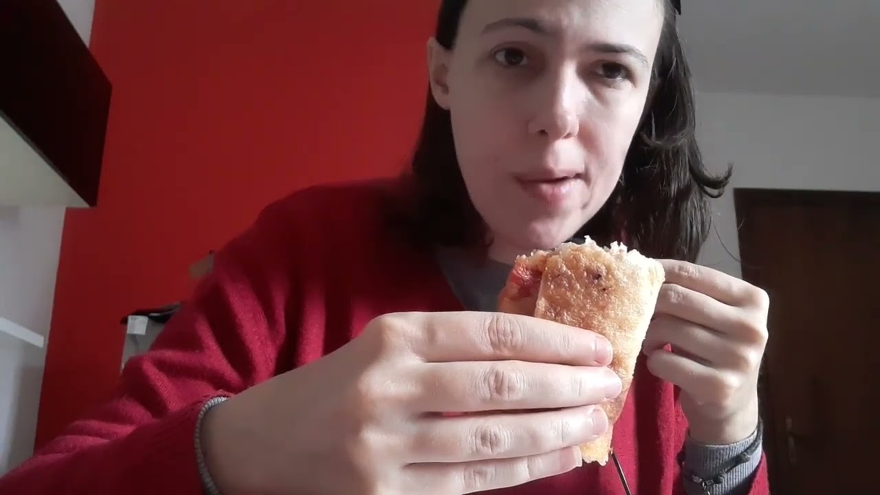 Mangio pizza con voi Mukbang ASMR ITA