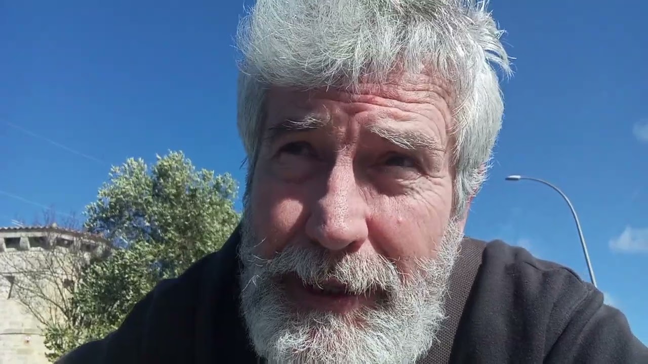 AYUDAR con AMOR en SILENCIO: Una Lección de un Amigo que me enseñó ESTO del EGO y ayudar a la Gente