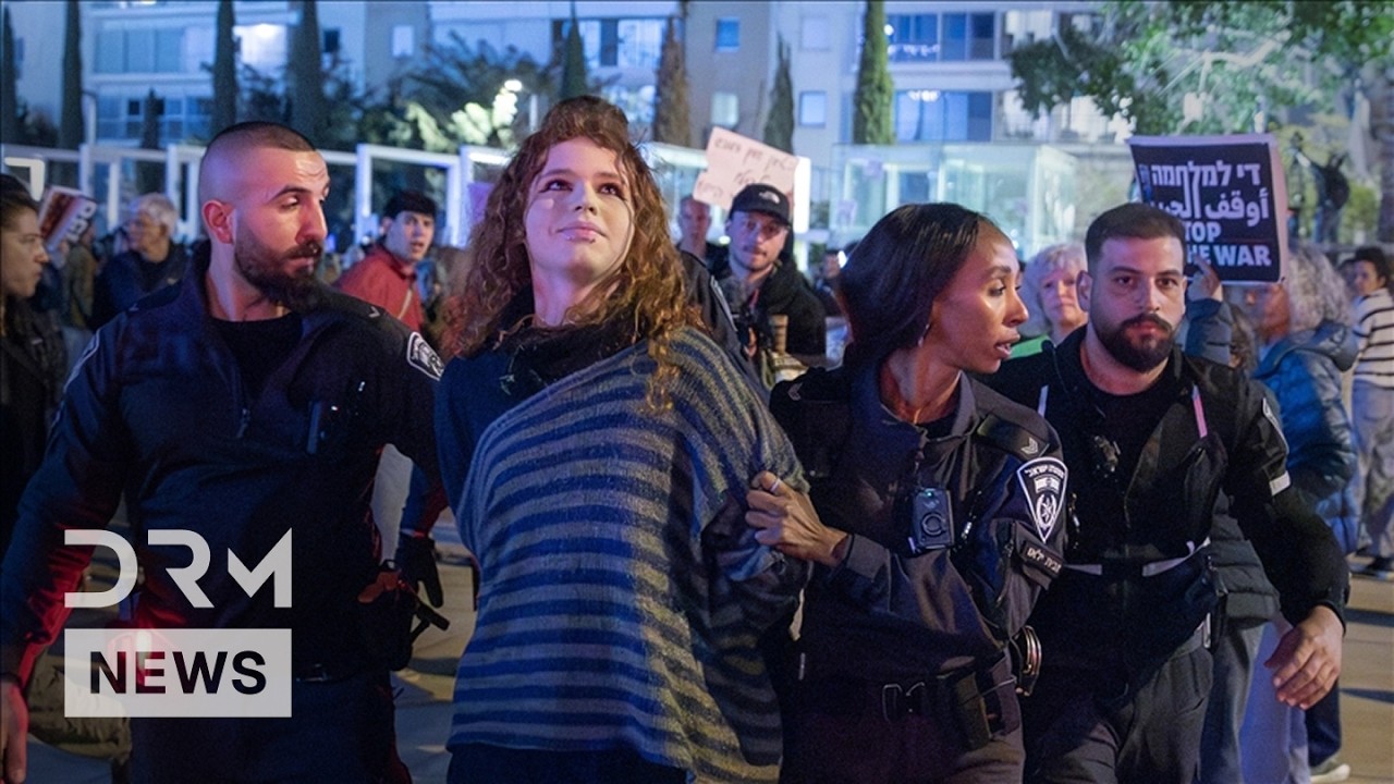 WATCH: Israeli Protesters Rally Against Iran War, Scuffle with Police in Tel Aviv | AC15