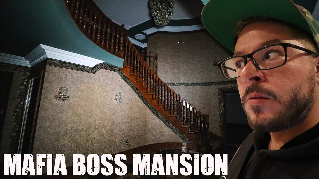 Exploring Mafia Boss Abandoned Mansion