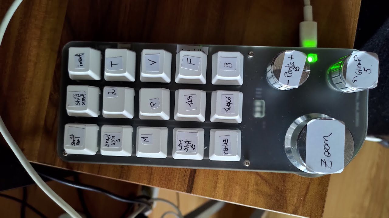 Kakake Mini Programmable Mechanical Keyboard Review