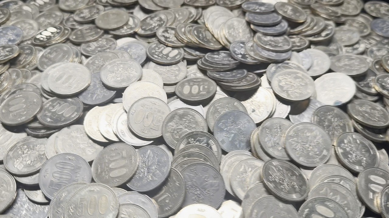 【貯金開封】10年以上貯めた貯金箱開封してみた！