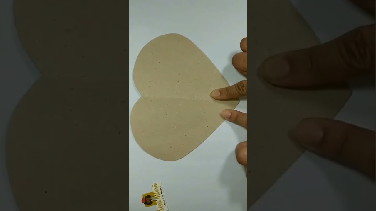 Como fazer Molde de Papel&atilde;o em Formato Cora&ccedil;&atilde;o m&atilde;o livre #diy #moldes #shorts