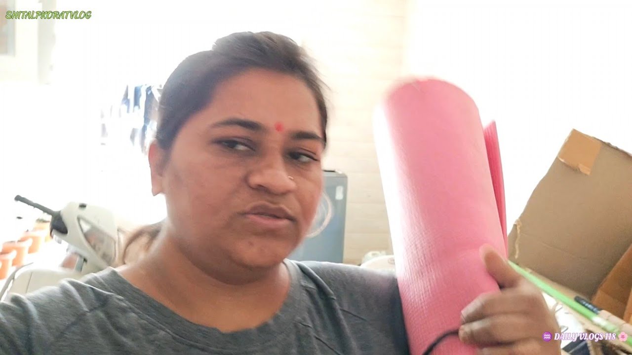 Aaj bade dino ke baad sabke liye aloo ke parathe banaye 🥰 mera to dil kush ho gya 💕
