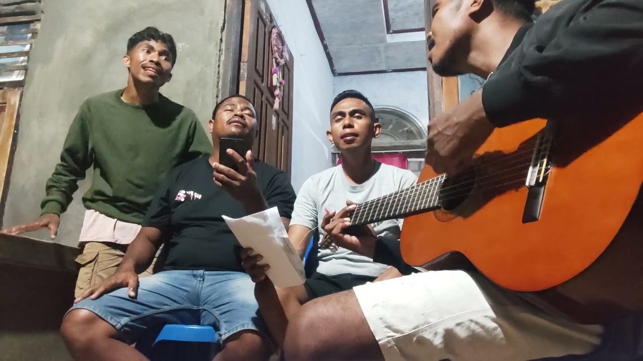 VOCAL GRUP: HOSANA VOICE BERMASMUR ( JUDUL LAGU :TUHAN PENGHARAPANKU)
