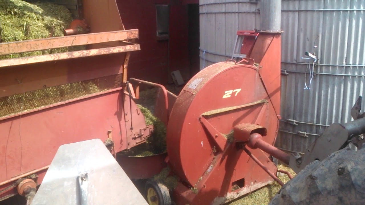 Blowing haylage in the silo