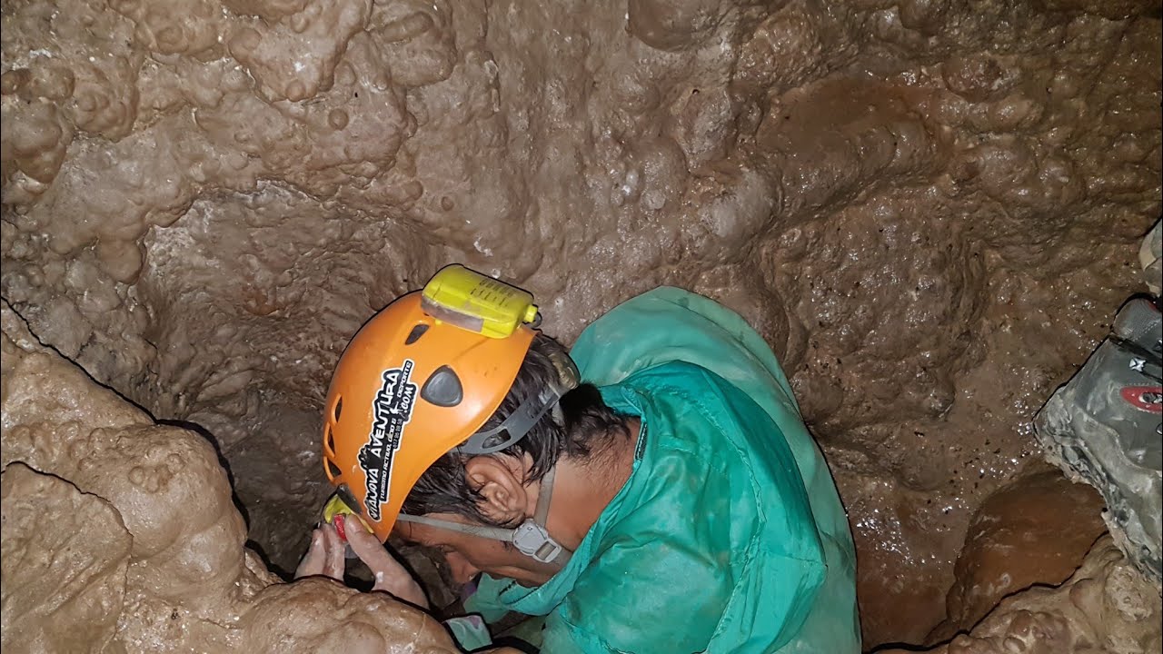 Espeleología en parque natural enciña da lastra  K1 Cubelas
