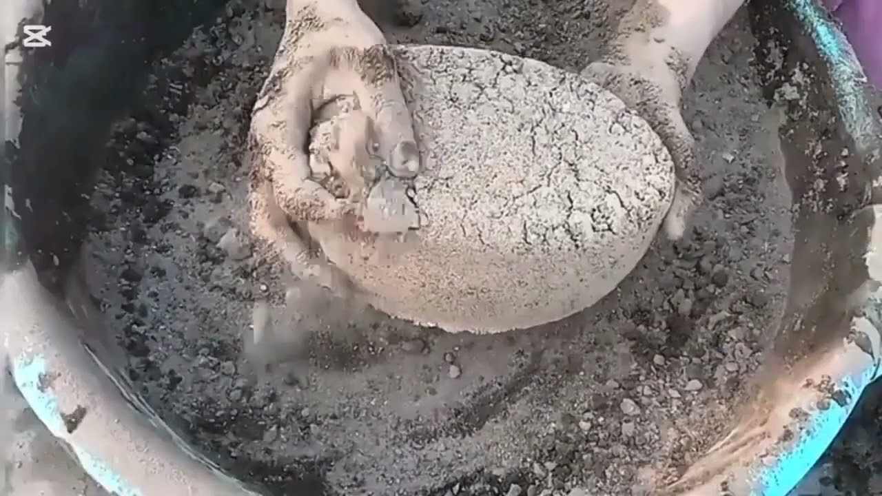 ASMR|| Crunchy dusty sandcement texture water crumbling 
