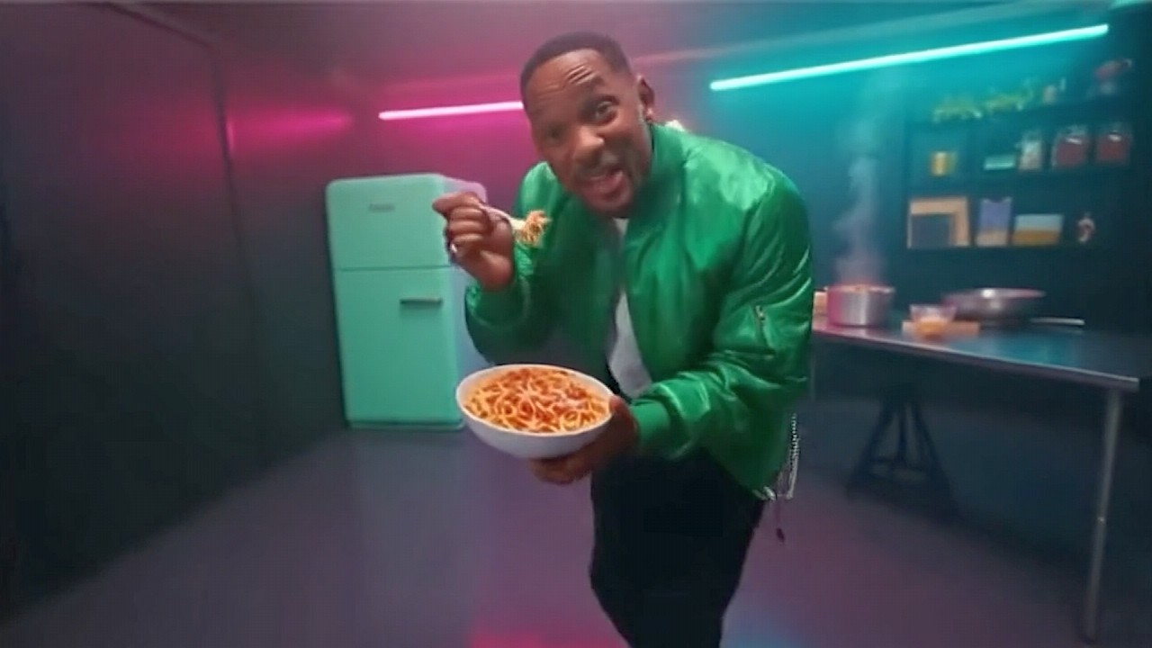 Уилл Смит ест спагетти в 2025 году