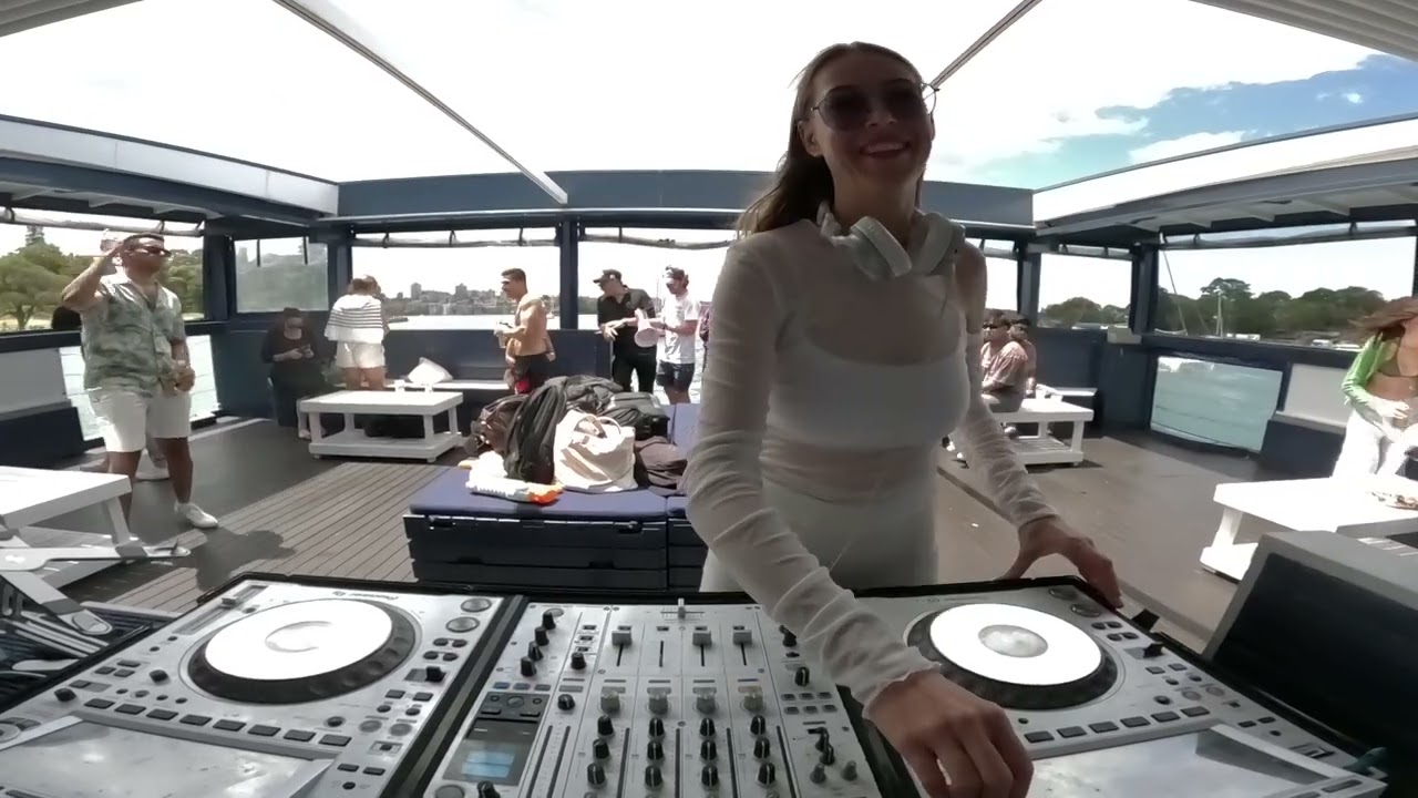 Soak City Boat Party | Sydney Harbour Party Cruise | Le Bleu