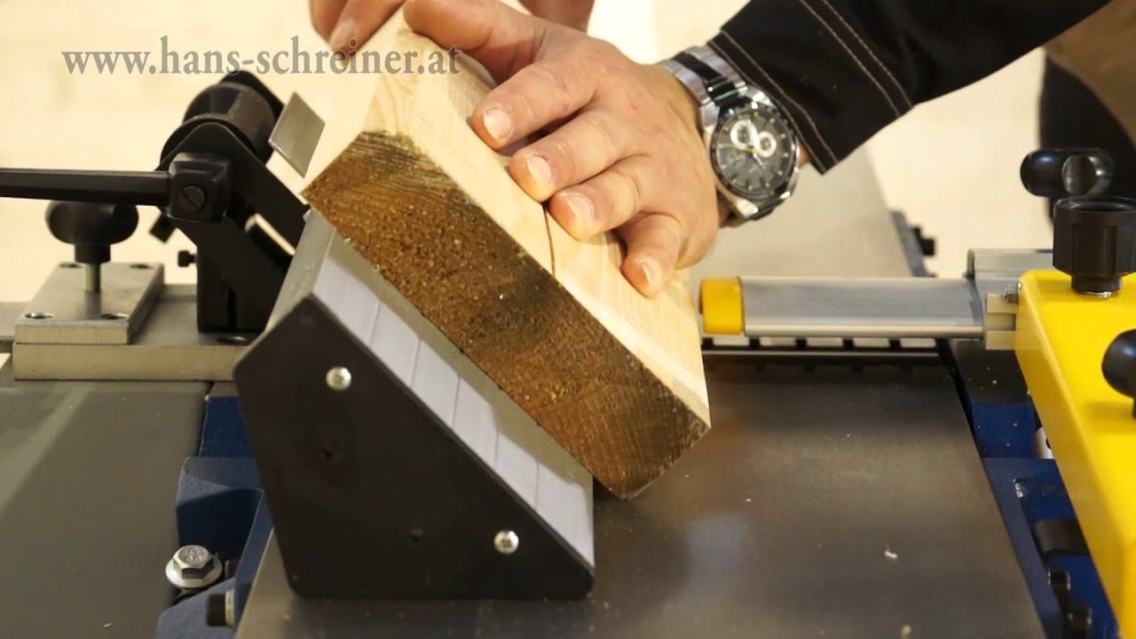 Arbeiten mit der kombinierten Abricht Dicken Hobelmaschine ML392 von Hans Schreiner