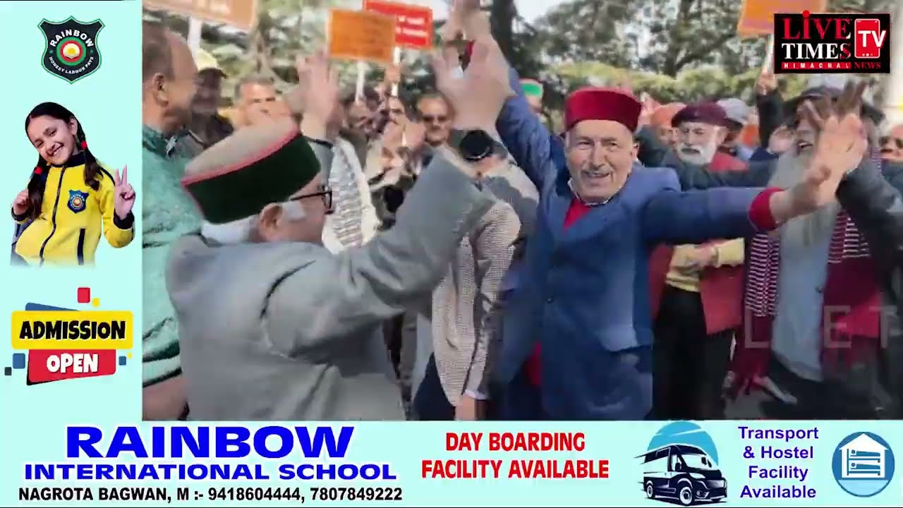 पेंशनर ने अनोखे ढंग से सरकार के खिलाफ जताया विरोध