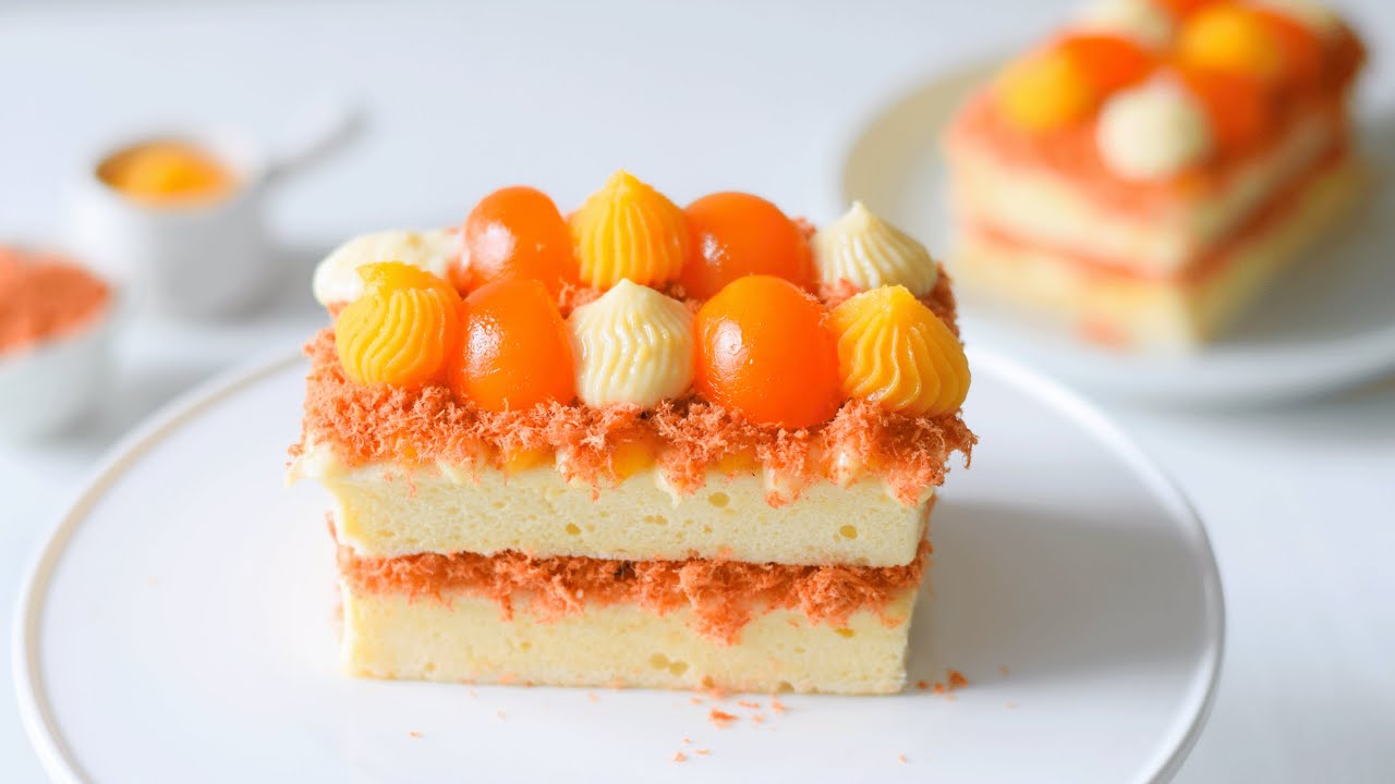 Bánh Bông Lan Trứng Muối 2 Loại Sốt | Salted Egg Yolk Sponge Cake With 2 Sauces