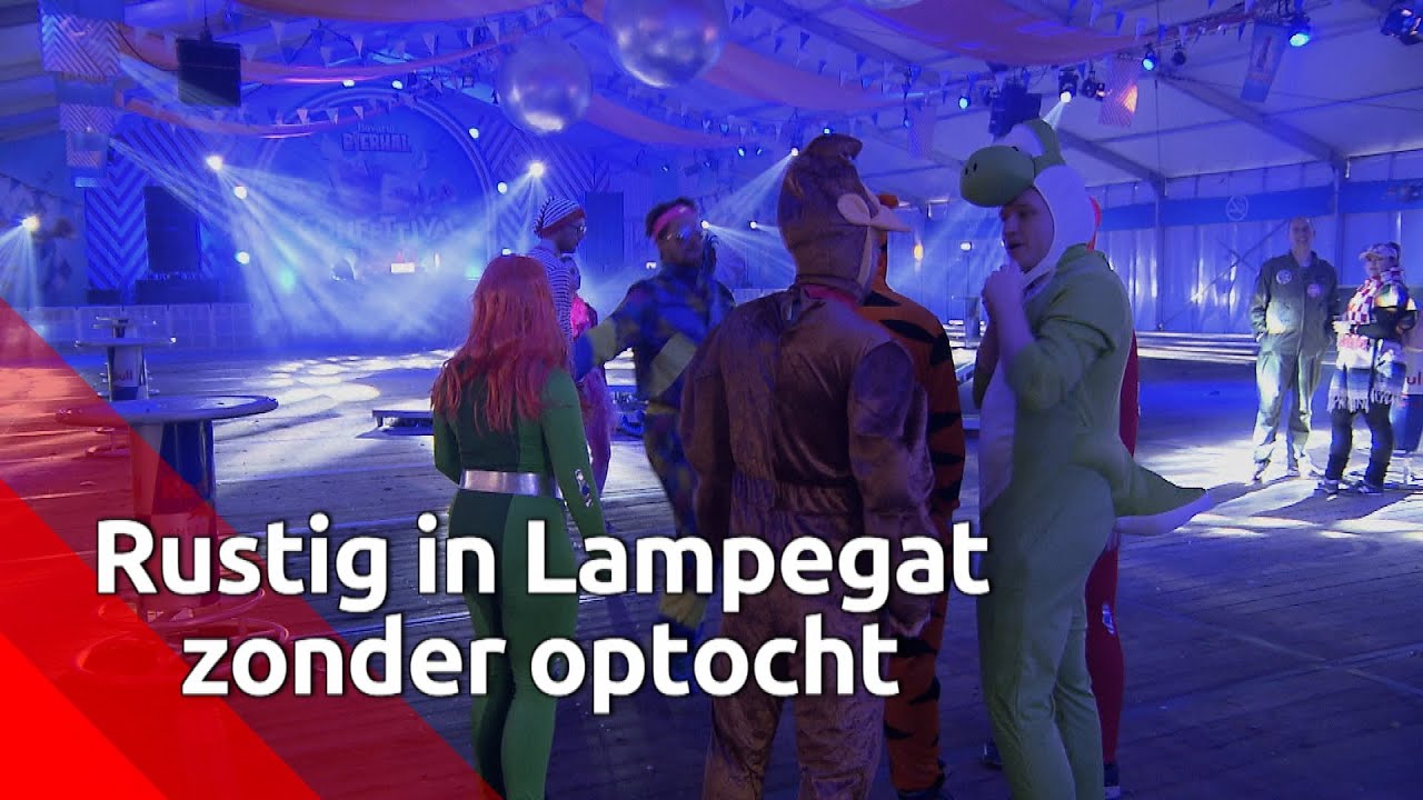 Het is rustig in Lampegat nadat de optocht is afgelast.