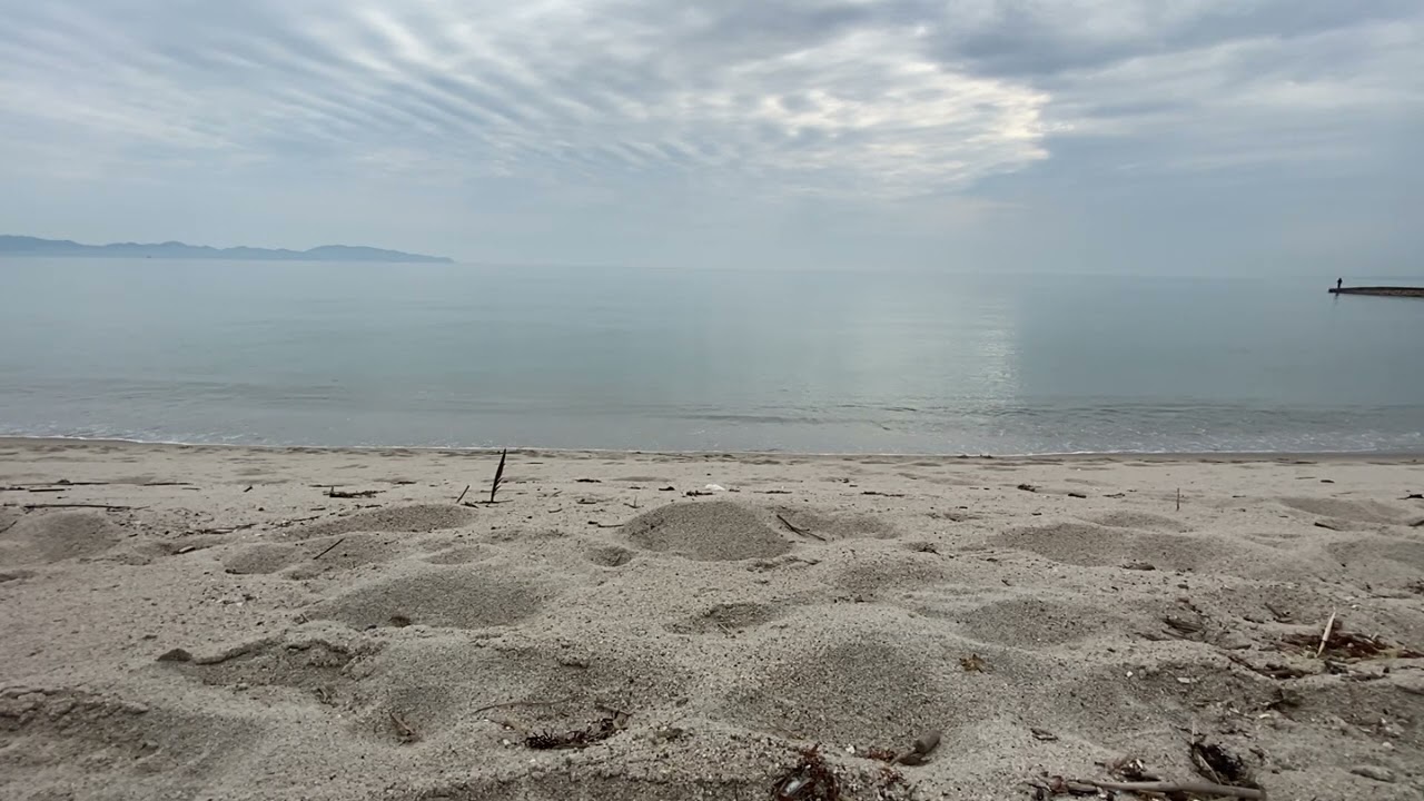 [Zvuk vln] Japonsk&eacute; moře (Tottori yumigahama).   Uvolněte se . Relax with the sound of the waves.