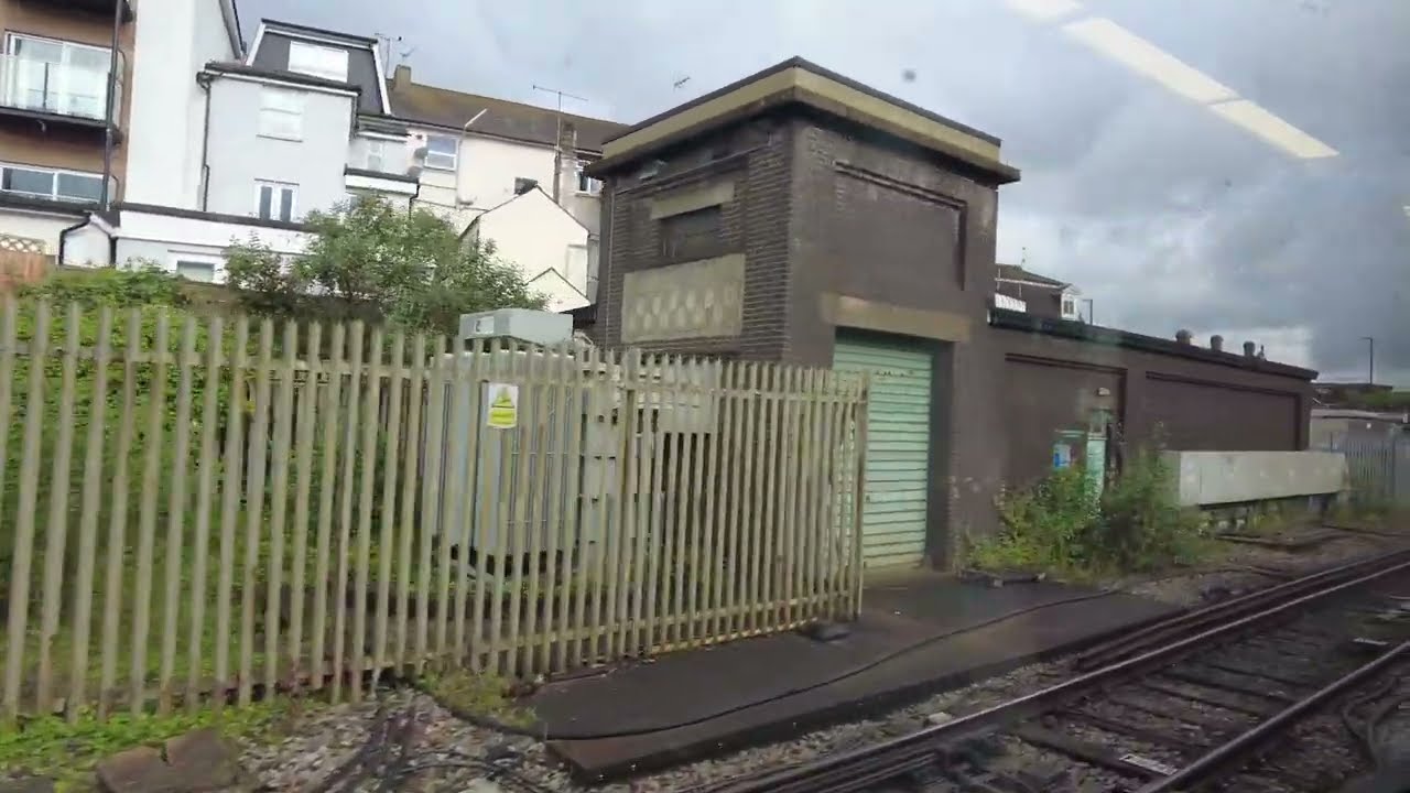 Train Journey: Brighton - Gatwick Airport #trainvideo #trainjourney #trainvideos