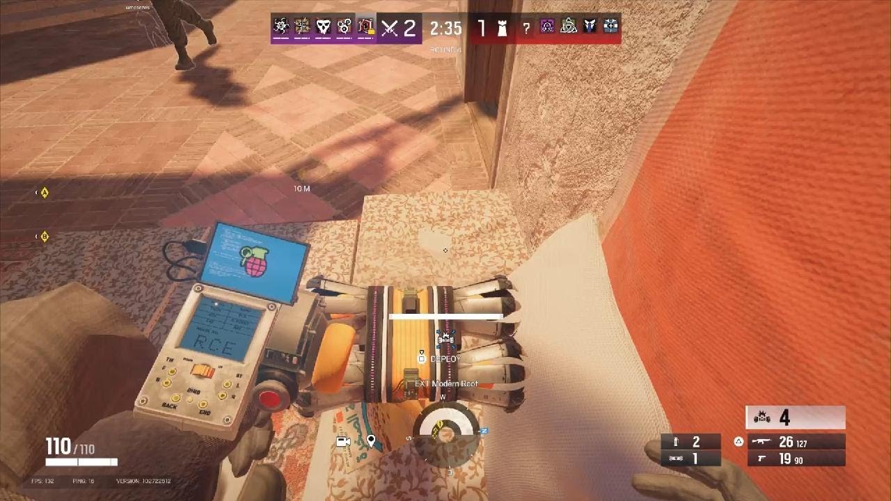 Clutching against PC players