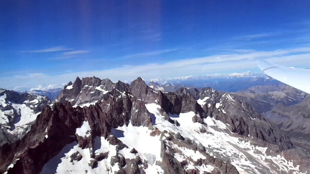 Paradis Blanc-De St Auban aux Ecrins en planeur
