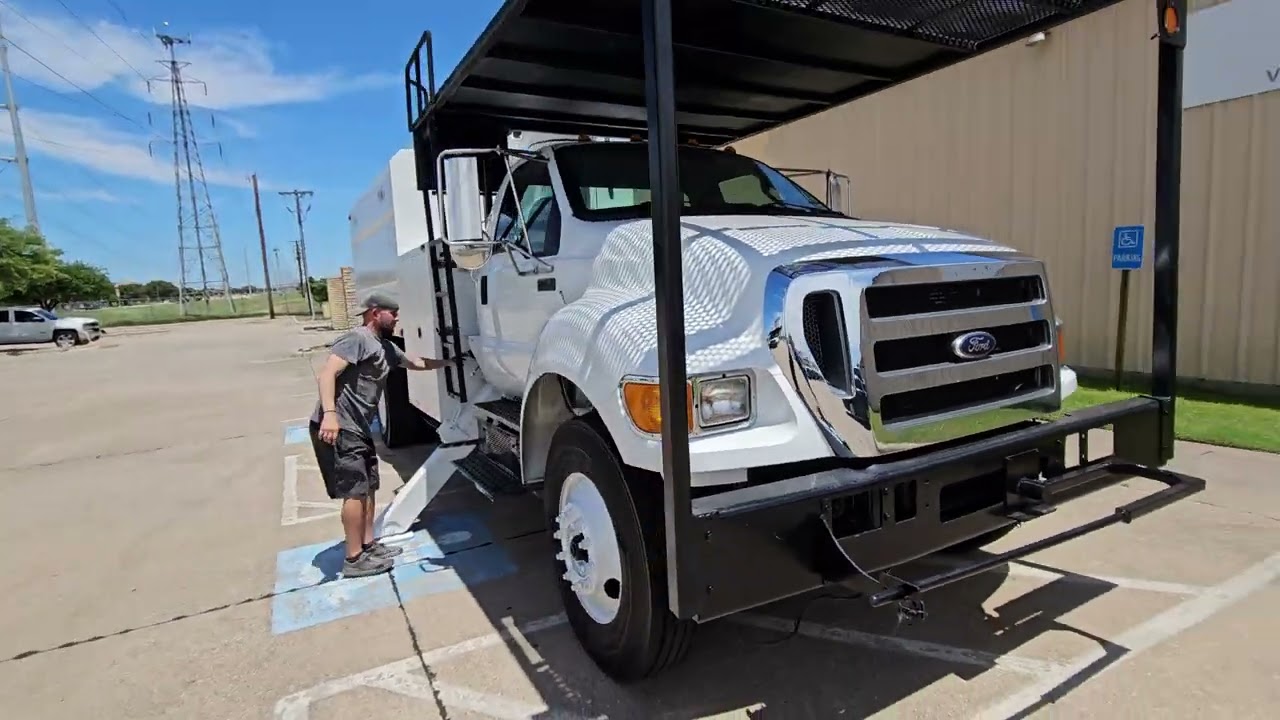2012 F750 altec lrv56 under cdl cummins