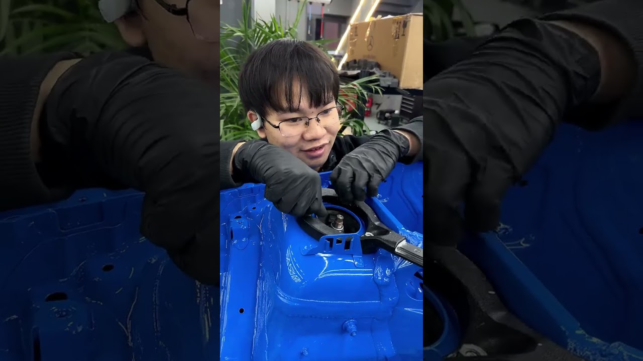 歷經半年終于完成了空殼車寶馬1M的復活 開上了心中的夢想之車 #寶馬 #老車翻新 #男人的玩具 #改車大師 #真人秀 #紀錄片 #修車 #裕信汽車