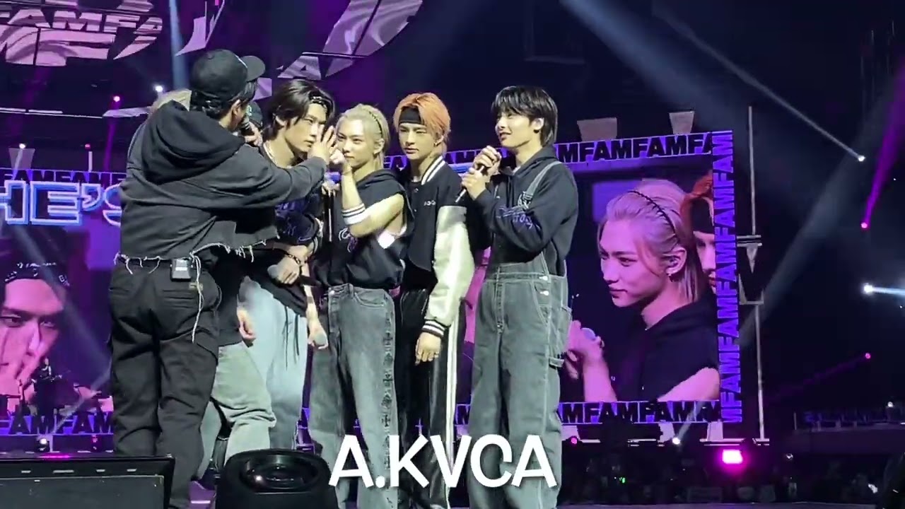 Stray Kids Maniac in Manila 2023 - FAM & MIROH