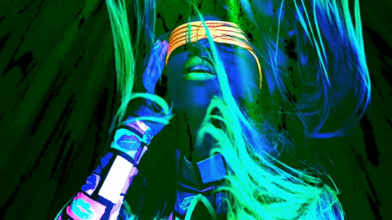 WWE: Naomi 