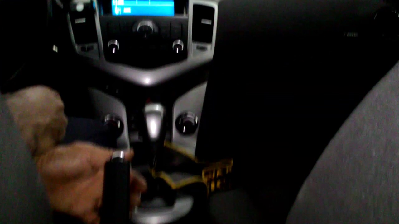 Como regular freio de mão Chevrolet Cruze
