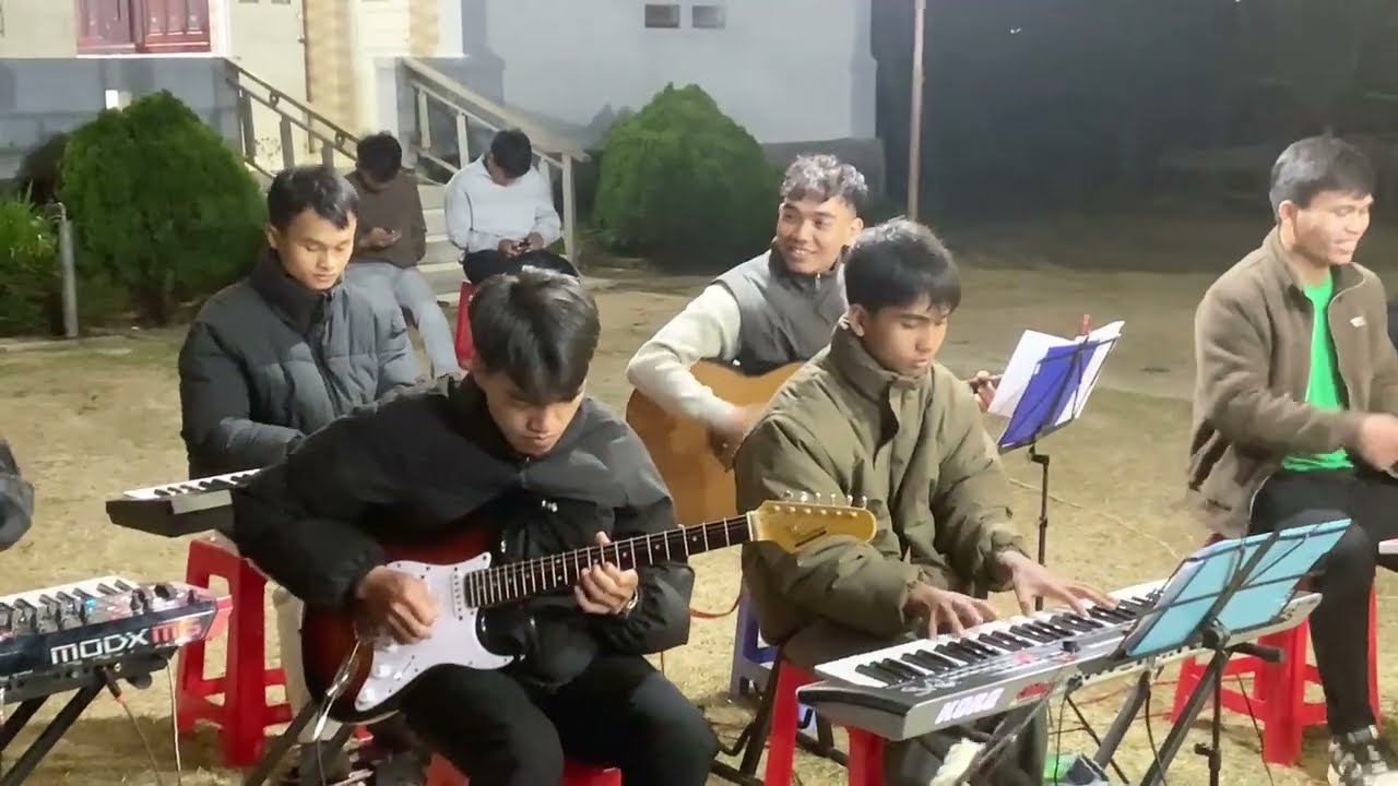 Thanh niên khối chư sê 