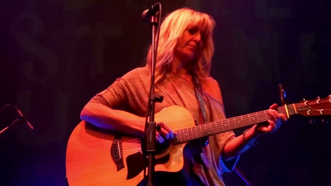 Kelly Bourne - Eyes Shut Tight (Live @ The Quarterhouse, Folkestone - 20th February 2026)