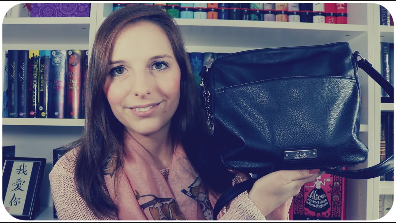 TAG | What's in my bag? (Booktube edition)