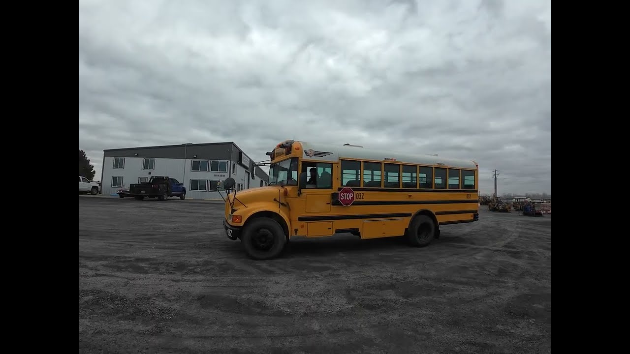 2004 International Bluebird School Bus