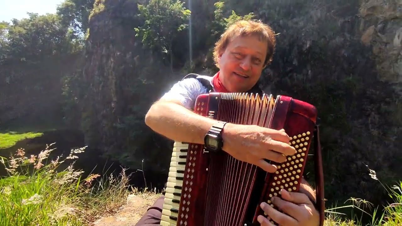 Tira Teima. Vanerão Autor:Moreno Maia. Exec:Carlinhos Steiner. Tel: 54 999512710. Film- Alex Zonin