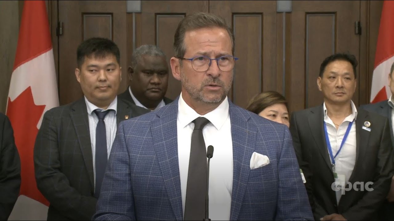 Le chef du Bloc Québécois Yves-François Blanchet discute de l'ingérence étrangère – 7 juin 2023