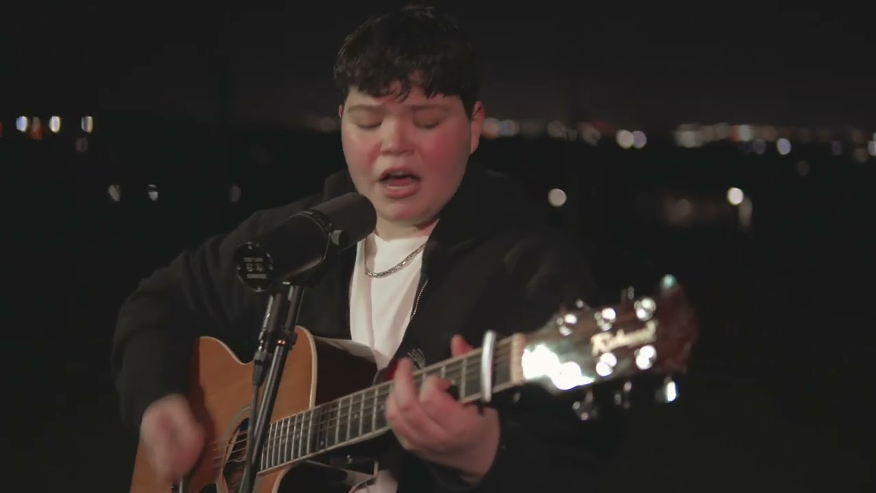 Roe Byrne - Closer | Acoustic performance