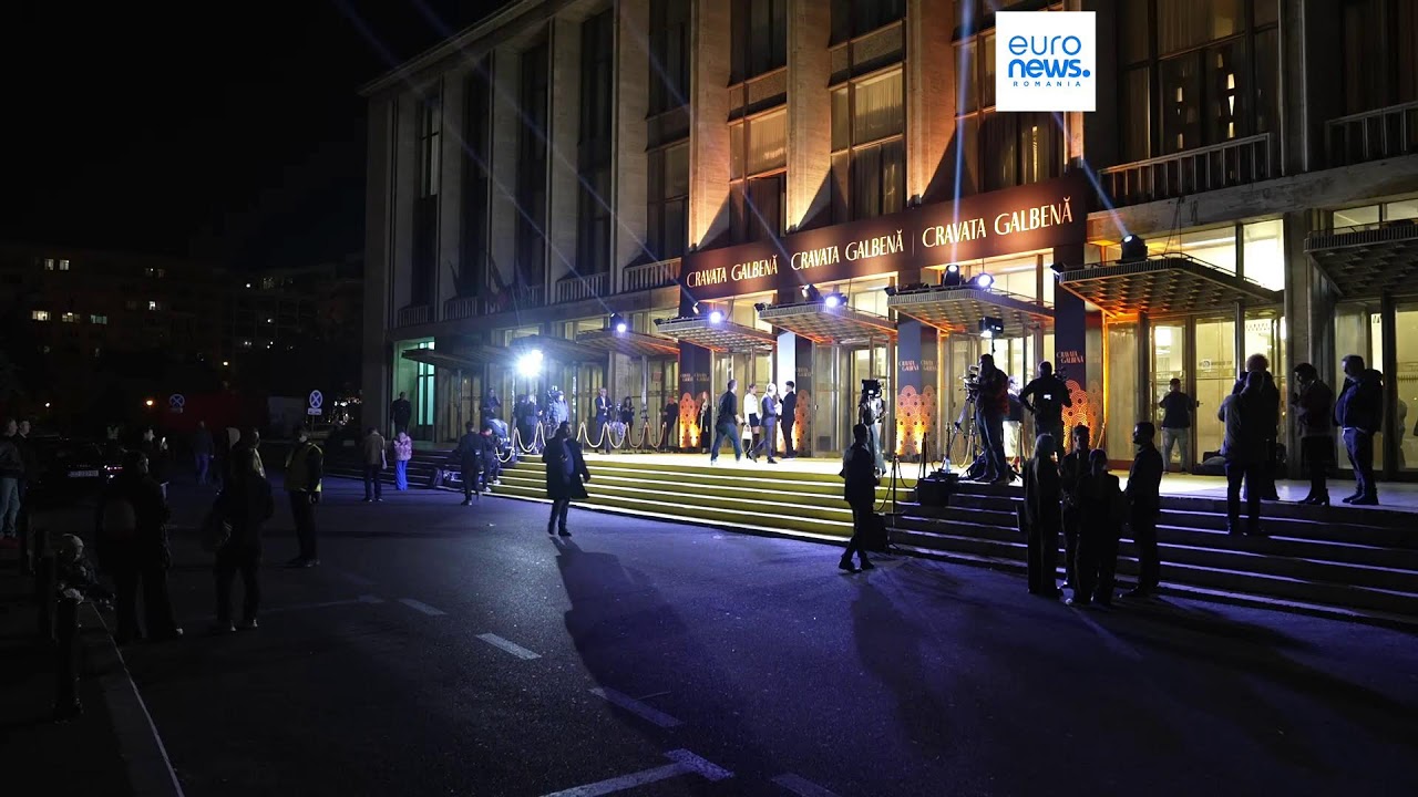 EXCLUSIV. Premiera Cravata galbenă (The Yellow Tie). LIVE de pe covorul galben de la Sala Palatului