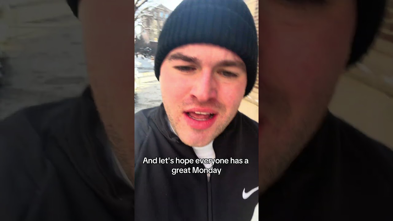 День 646: пробегаю милю каждый день, пока какая-нибудь спортивная команда из Чикаго не выиграет ч...