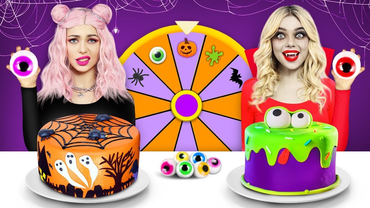 Tantangan Dekorasi Kue Halloween! Pertarungan Makanan pake Permen Menakutkan! Mukbang Lucu by RATATA